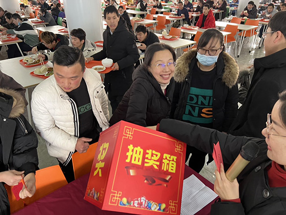 �������ʹ���-׷�󿵽�,����һ������