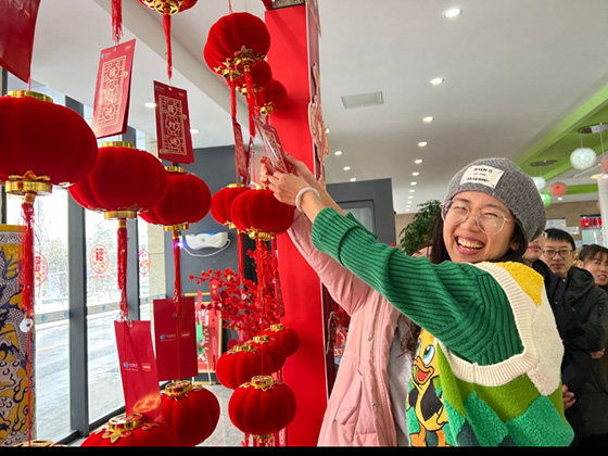 �������ʹ���-׷�󿵽�,����һ������